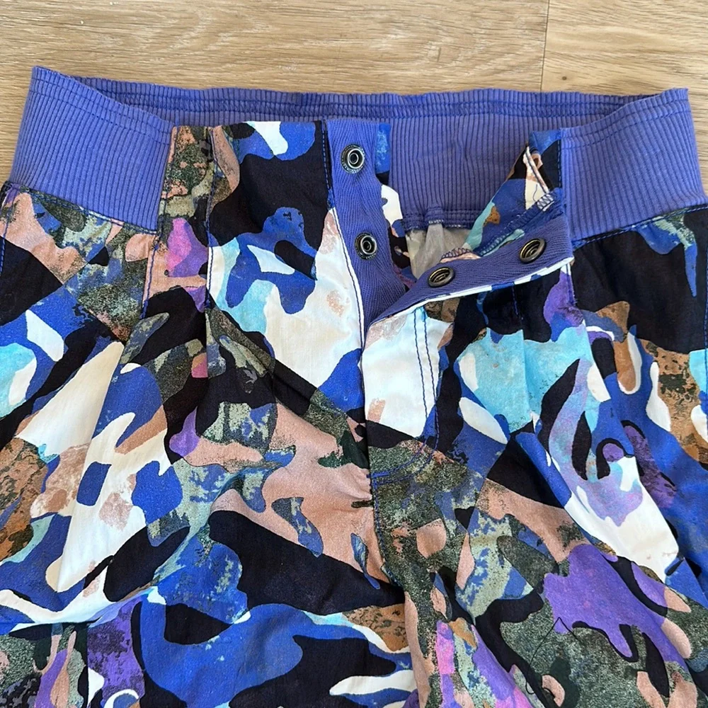 Free people movement Mesmerize Me Printed Pants woman’s size small and medium - Picture 8 of 10